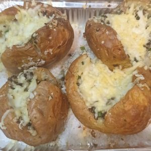 Jacket Potato   (печёная картошка в мундире на английский манер)